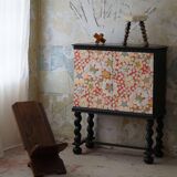 Hand-carved rustic African tribal folding chair, Wabi Sabi, 1970s