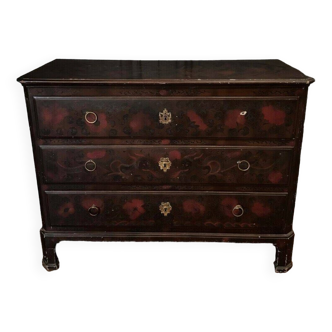 Chinese lacquer chest of drawers decorated with dragon late 19th century