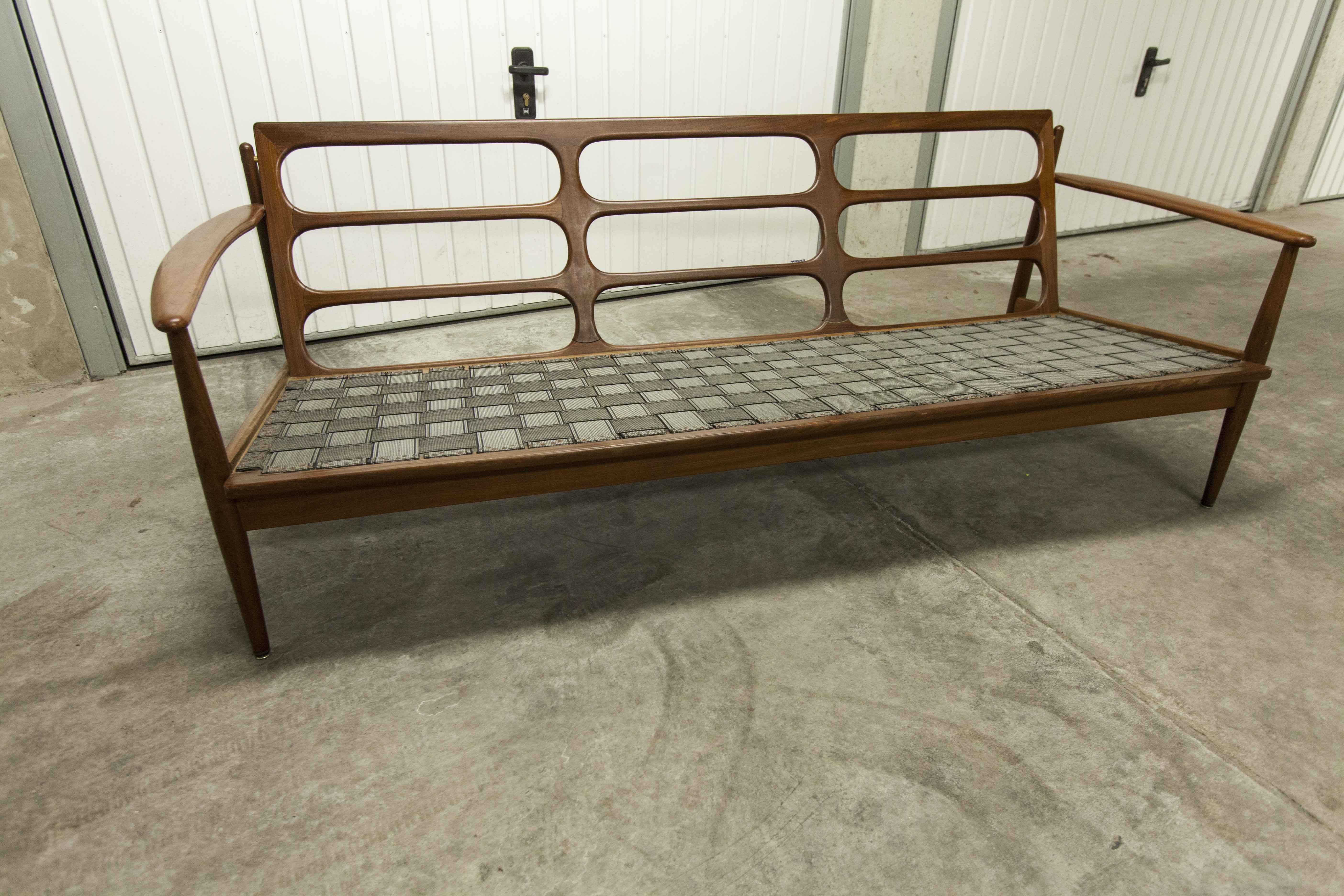 Scandinavian sofa 3 places in teak 1960 restored
