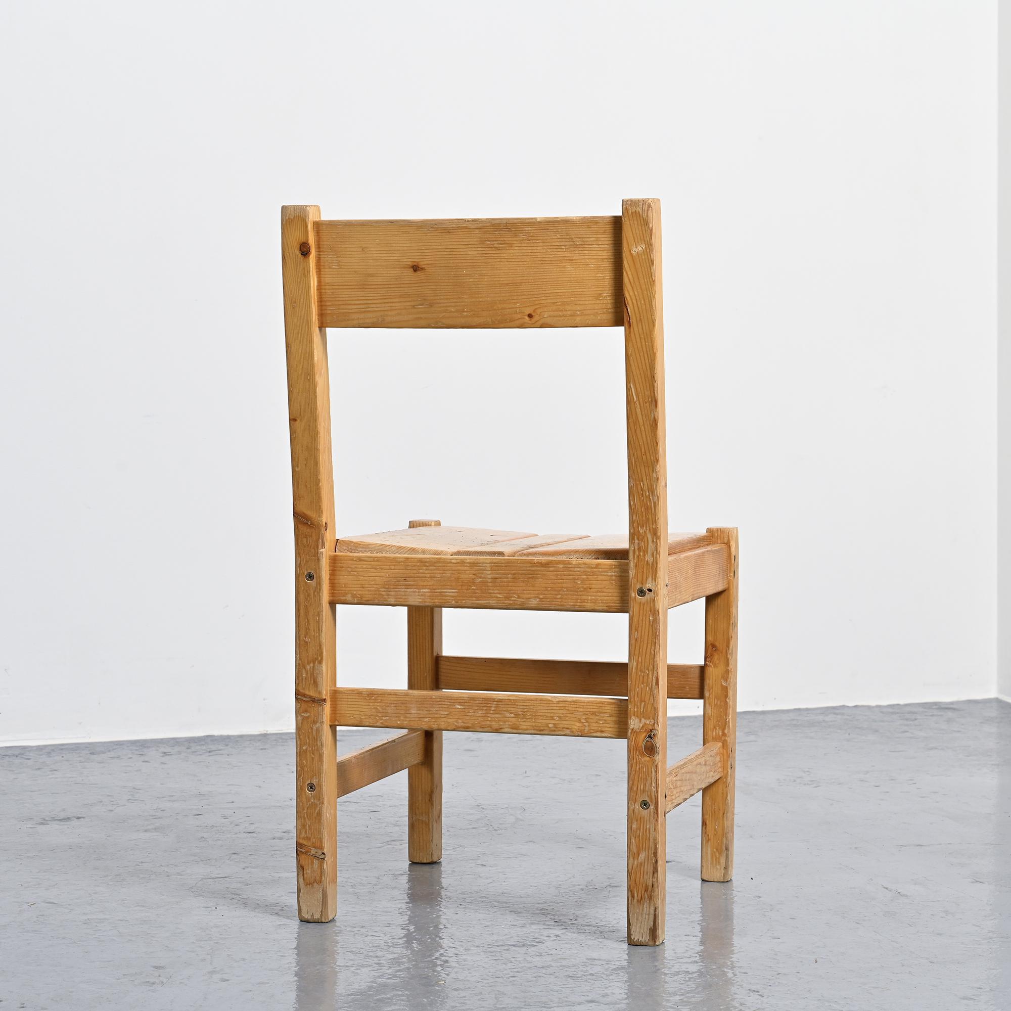Pair of pine chairs, Maison Regain, France, circa 1970.