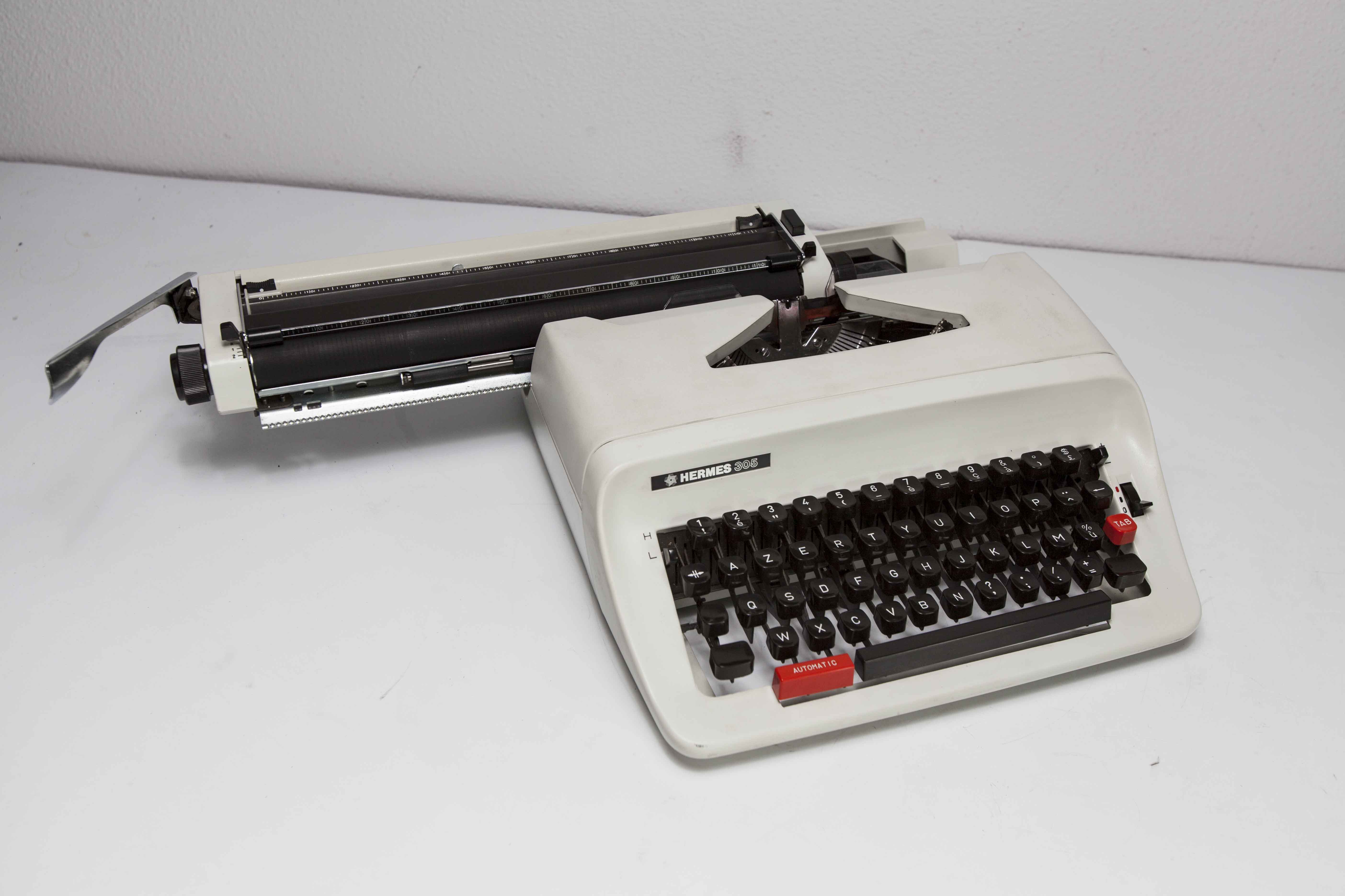 Machine à écrire Hermès 305 révisée