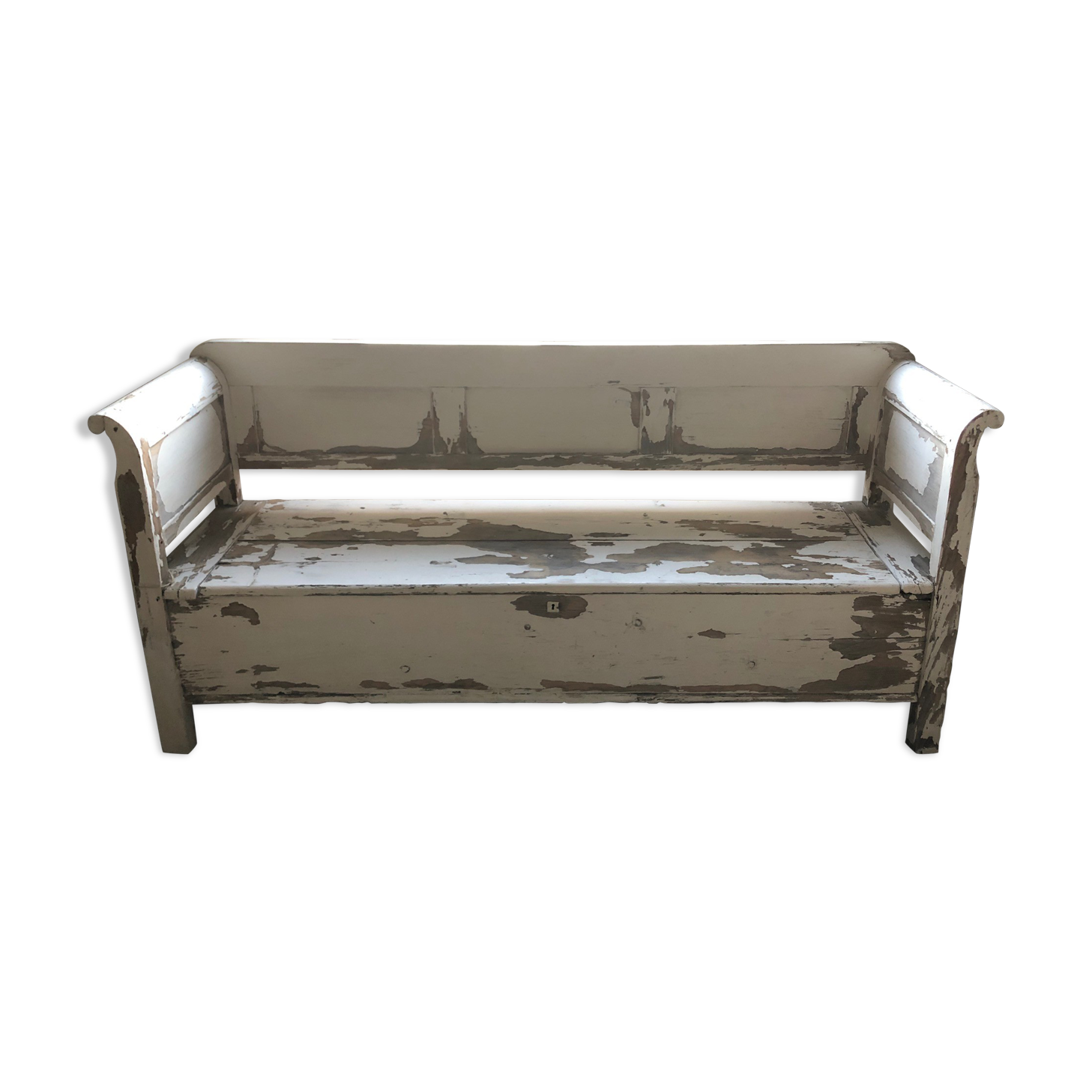 Chest bench