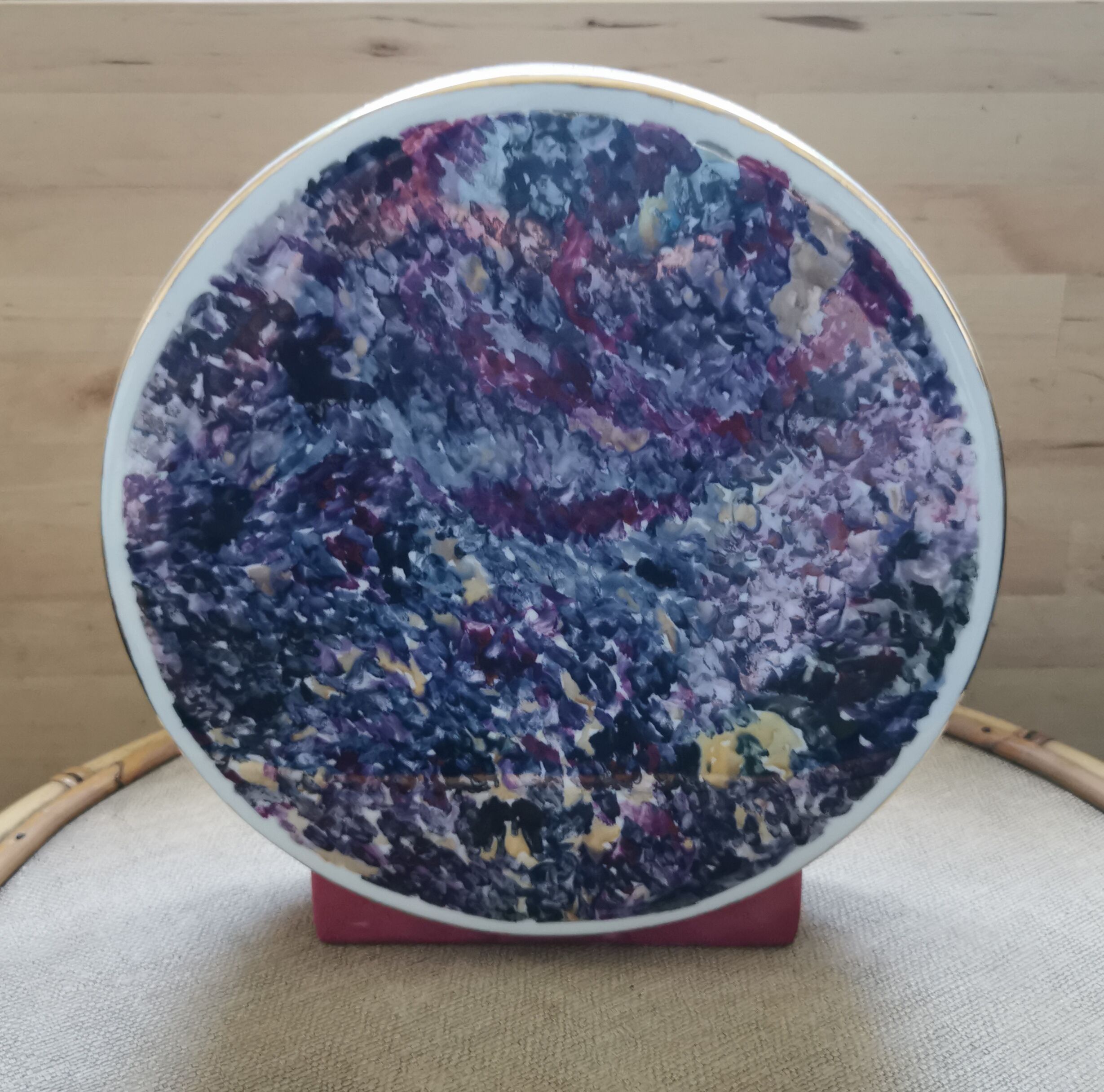 Vase tambourine floral decoration