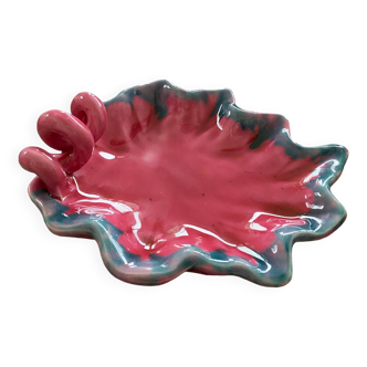 Plat feuille rose Vallauris Hélène Ugo