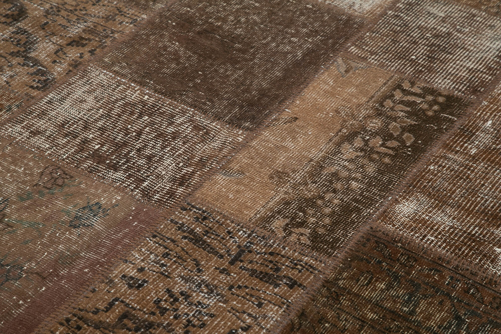Handwoven oriental vintage 170 cm x 241 cm brown patchwork carpet