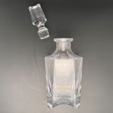 Carafe à alcool fort en verre transparent à facettes et bouchon travaillé