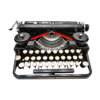 1926 new tape revised black tape underwood typewriter 3 bank