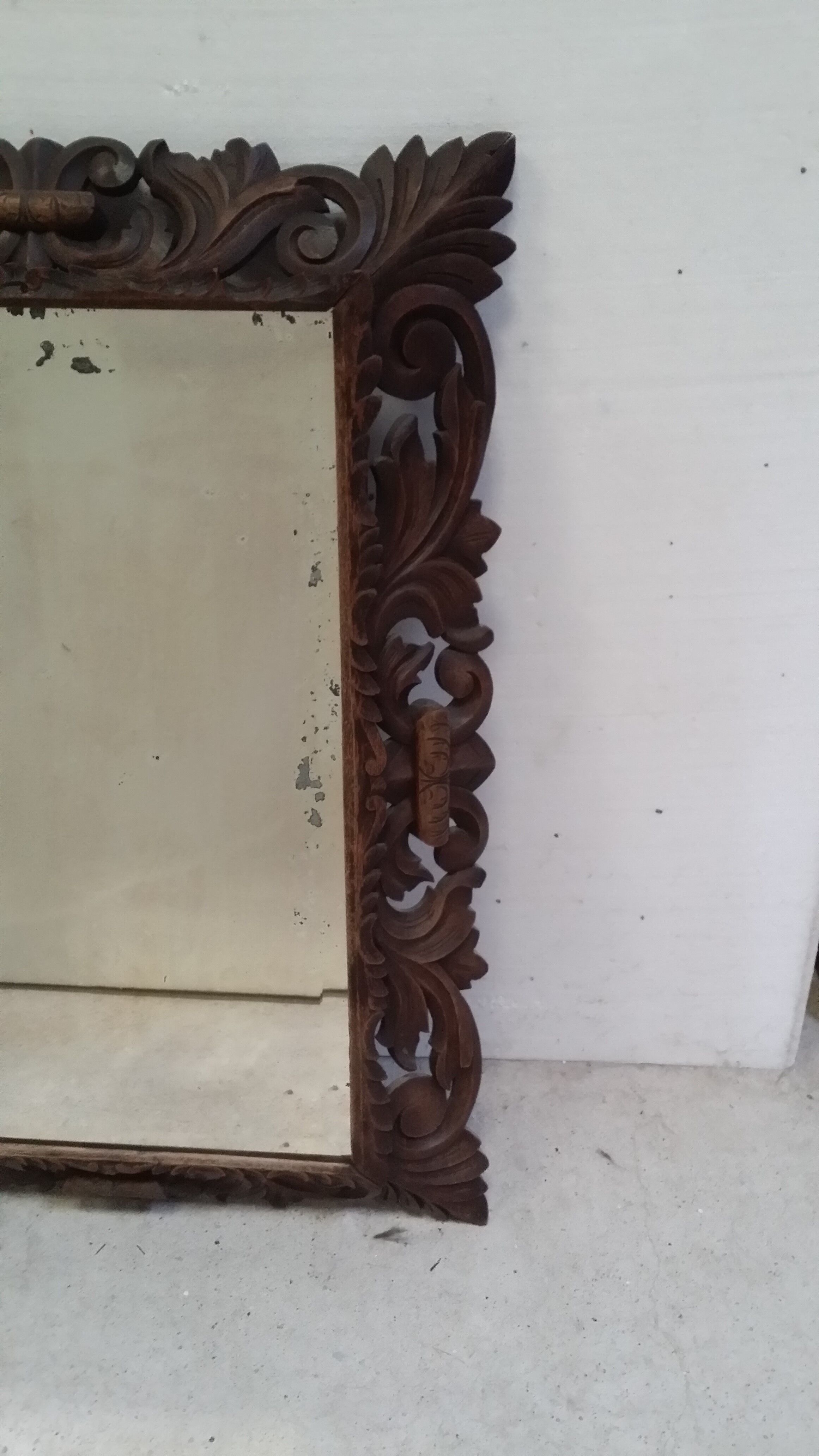 Wooden mirror 110x79cm