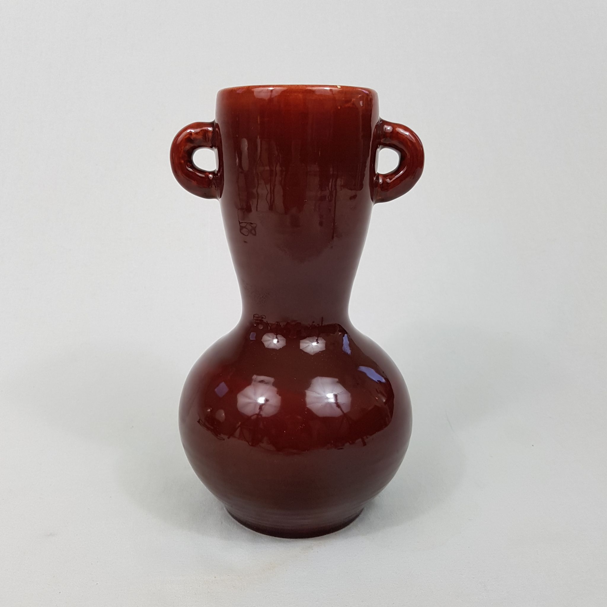 Accolay vase