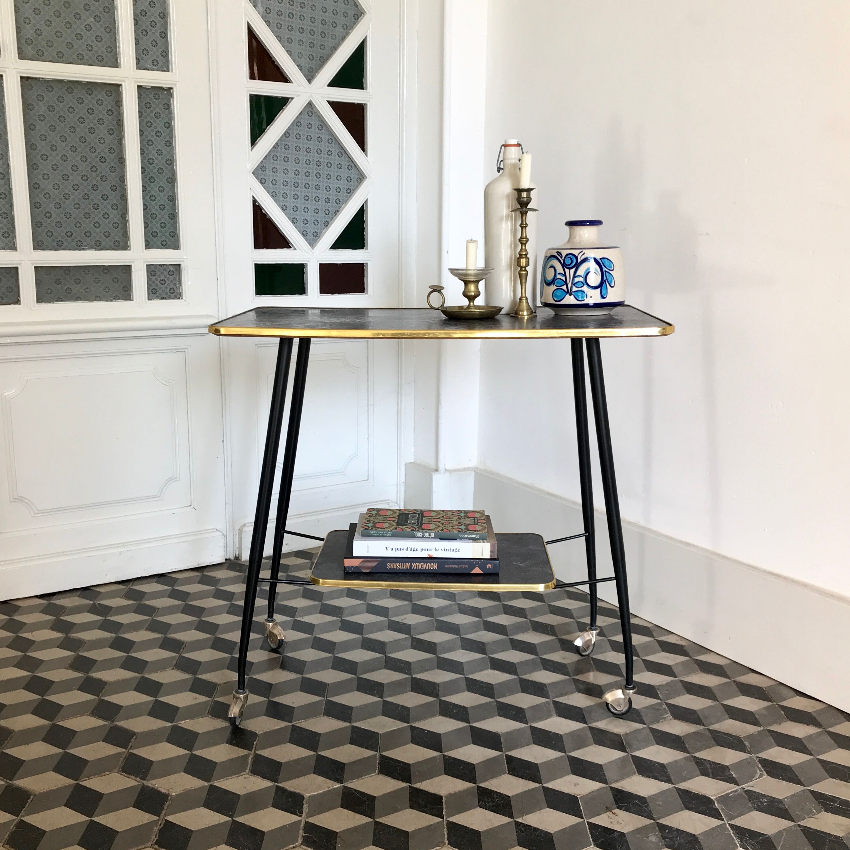 Vintage roller table