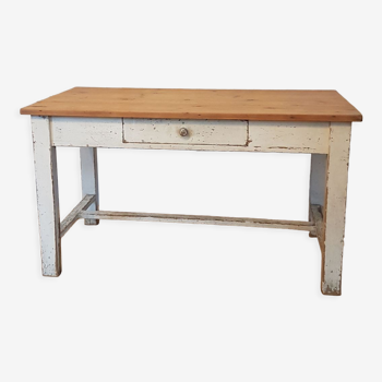 Farmhouse table