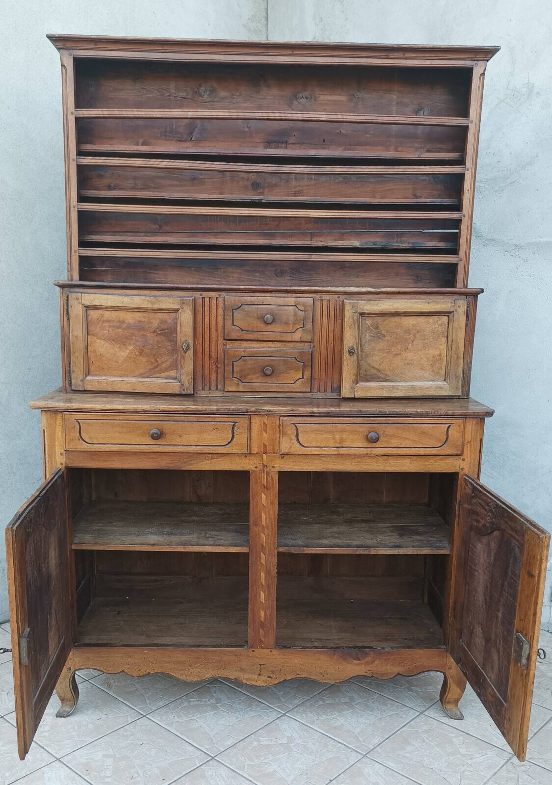Louis XV sideboard in walnut, 19th century.