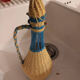 Scoubidou carafe bottle