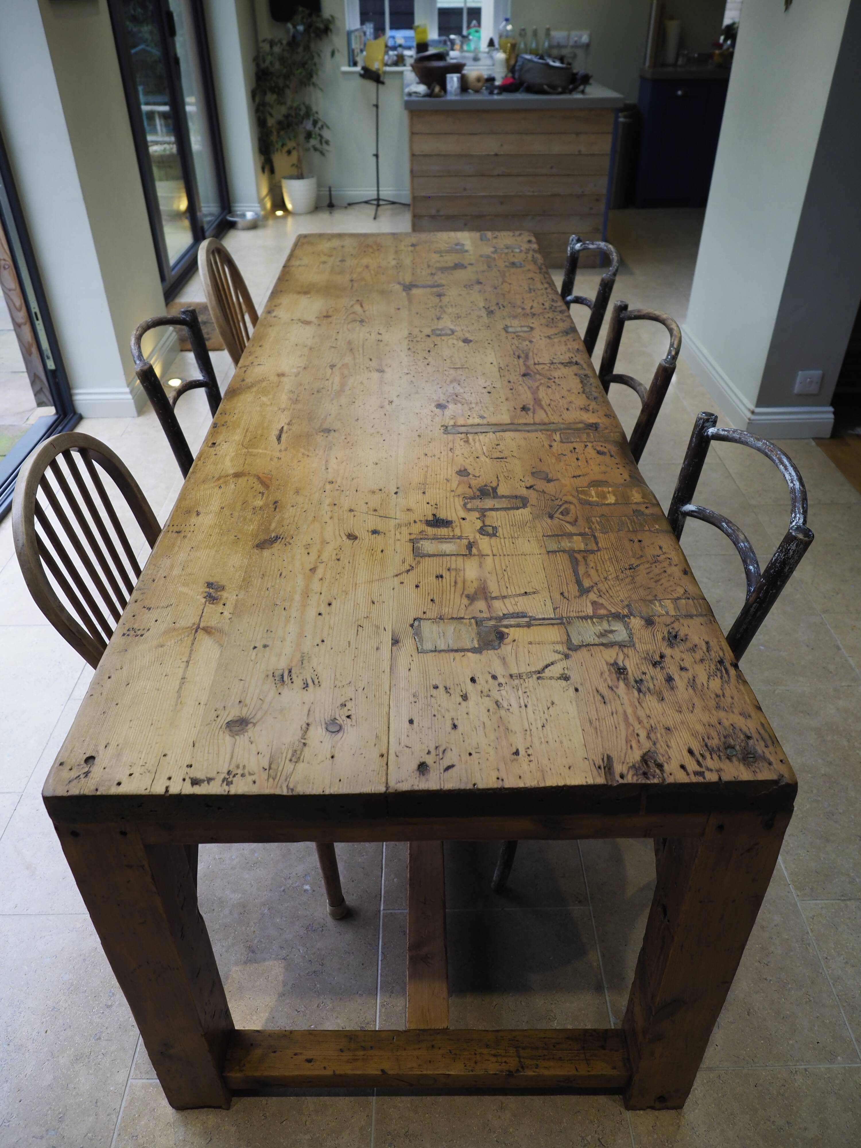 Table ancienne
