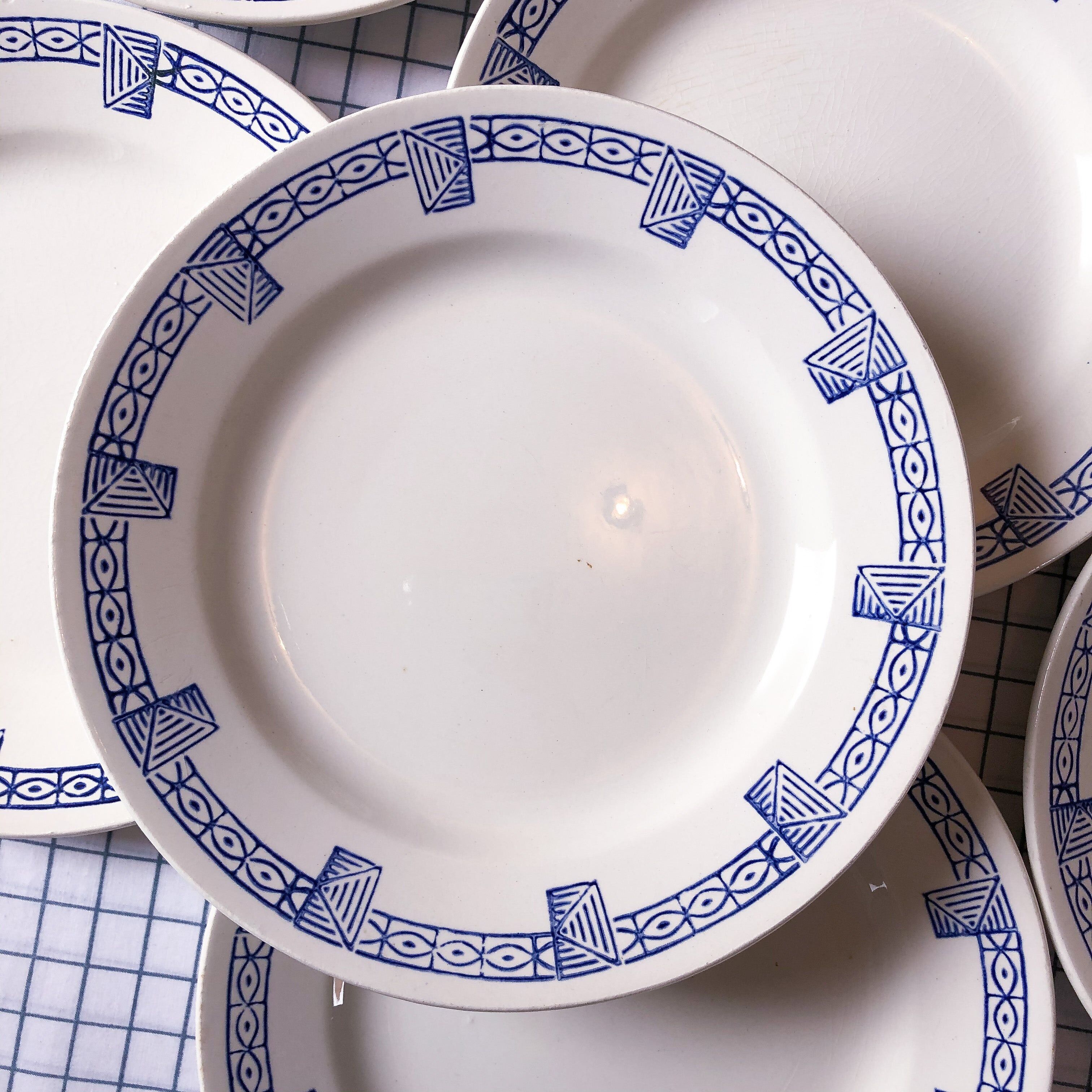10 flat plates GIEN model Lorris