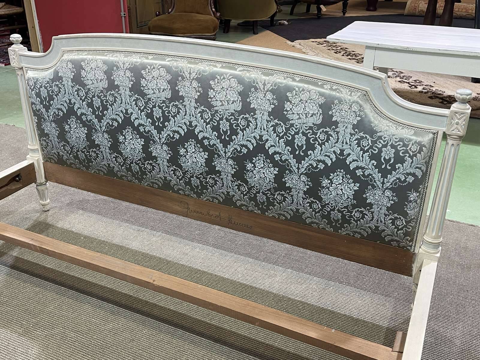 Louis XVI style bed in beech - 140x190 bedding