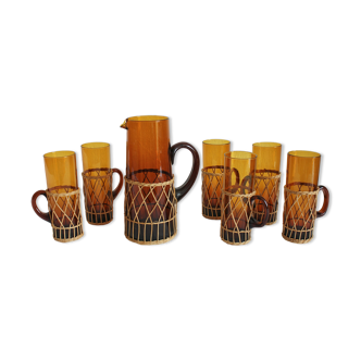 Service à orangeade en verre ambré rotin & osier vintage années 70, 1 carafe et 6 verres