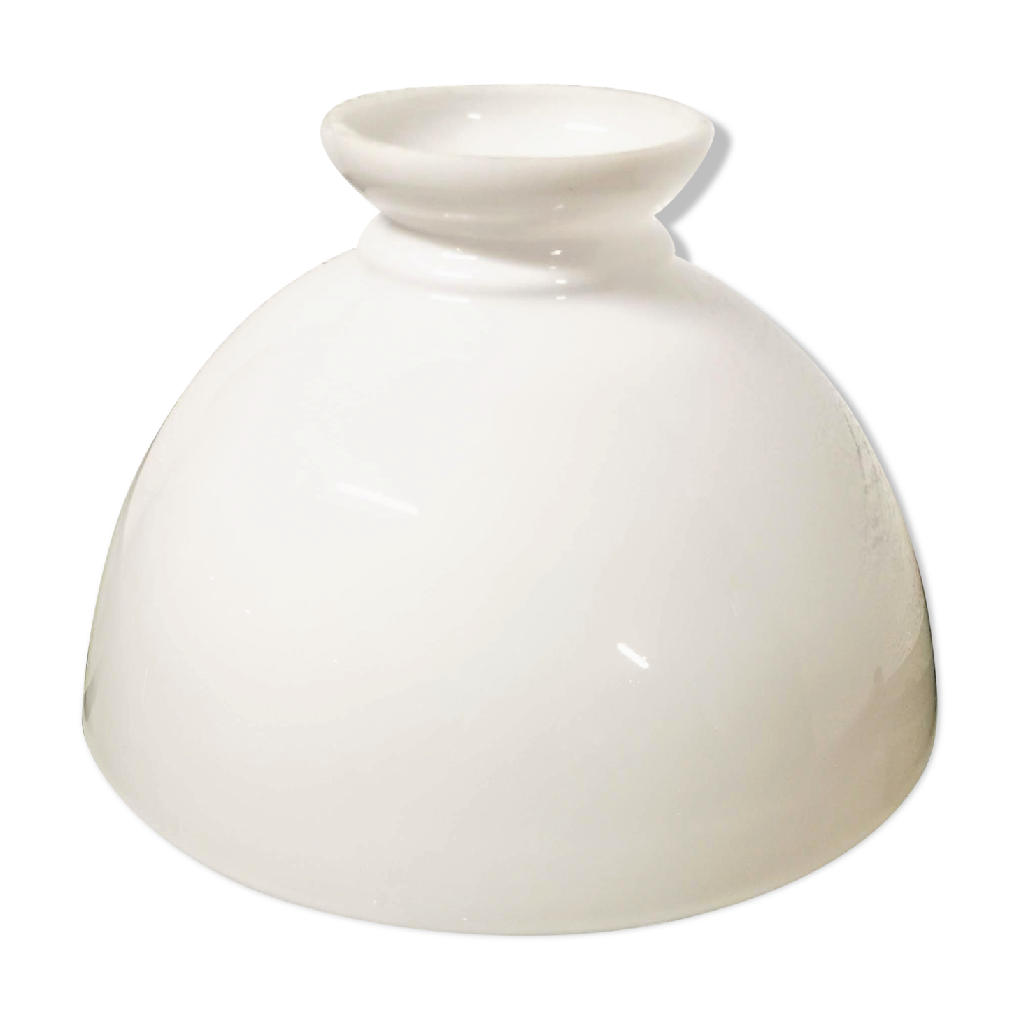 Globe in opaline for suspension