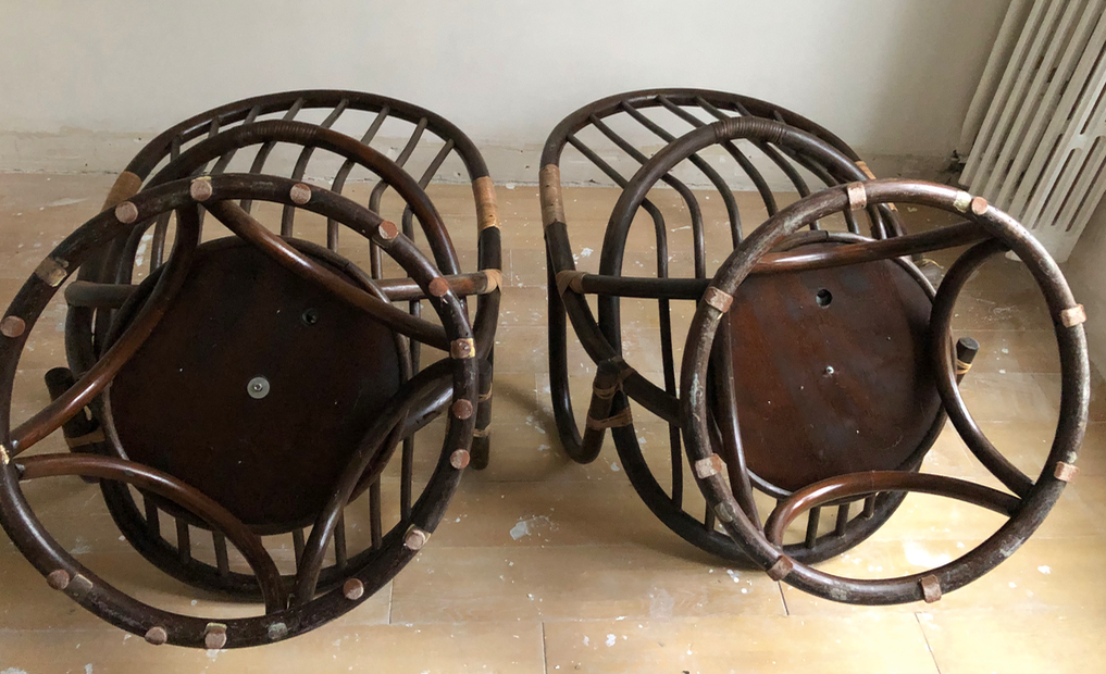 Lot of two rotating rattan chairs