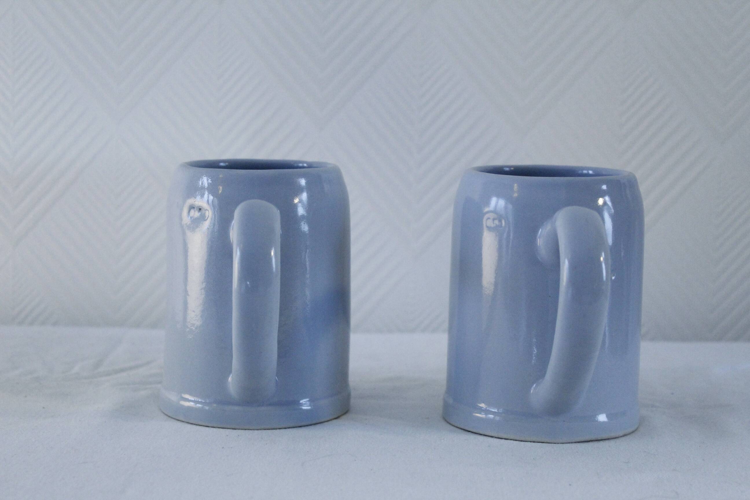 Set of 2 stoneware tankards / mugs 50cl light blue