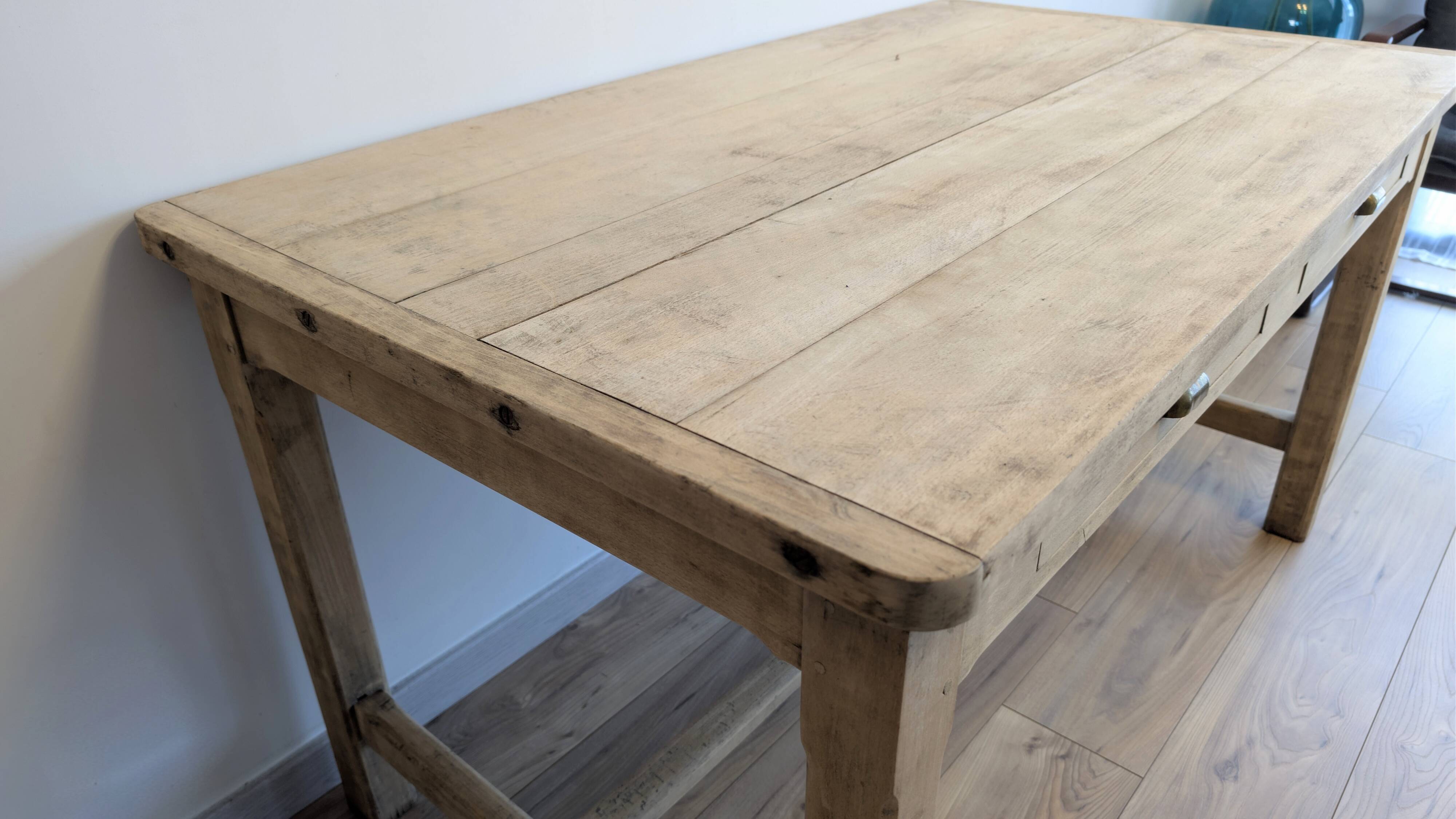 Old farmhouse table in solid cherry wood with drawers, 140 cm.