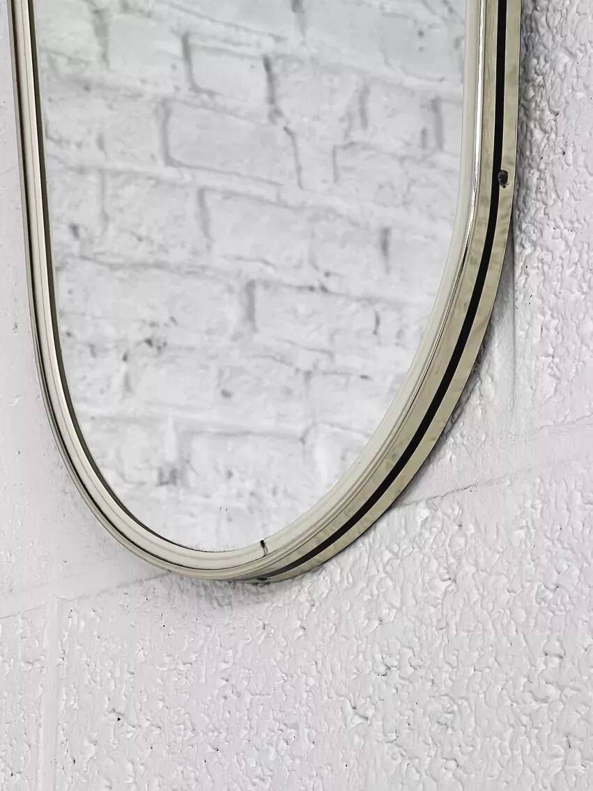 Rear view mirror and free form from the 50s