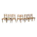 8 chaises en merisier avec assises brodées