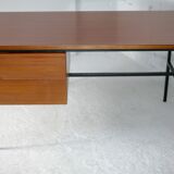 Desk model 620. by Pierre Guariche for Minvielle, France, circa 1955