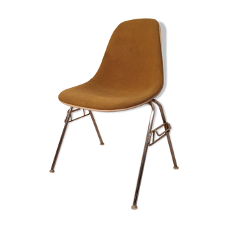DSS Eames chair