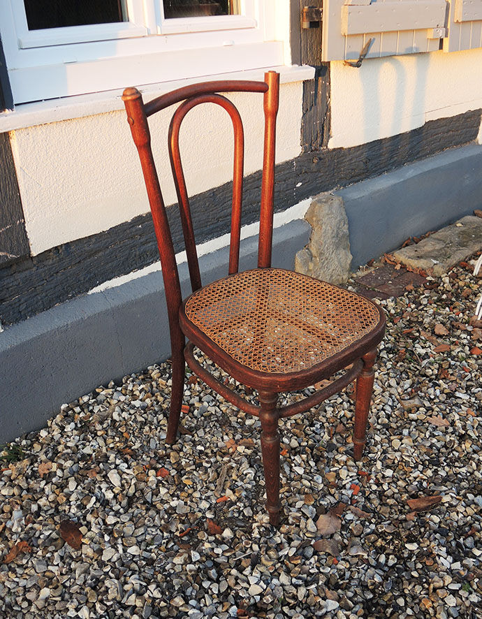 Old bistro chair in curved wood