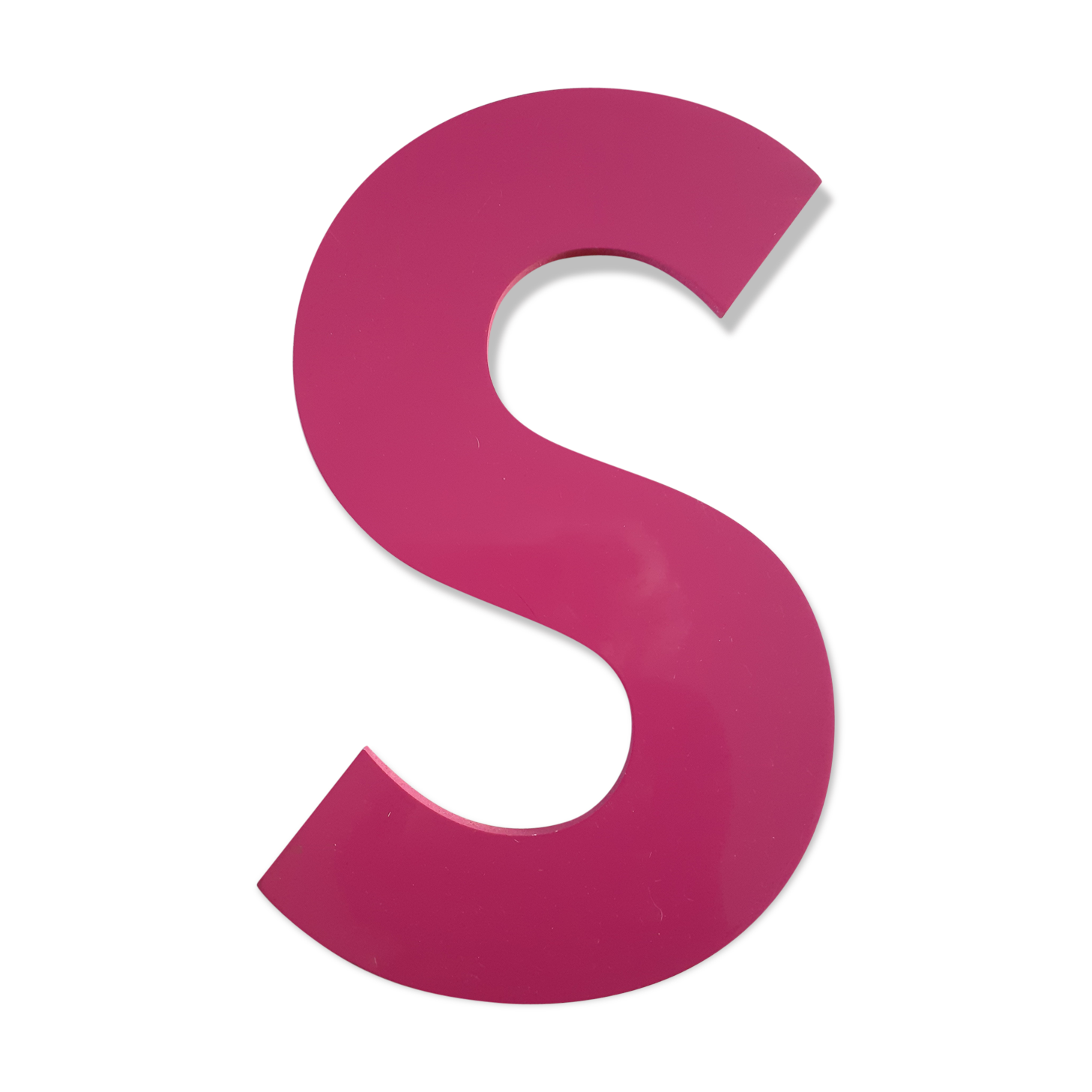 Pink letter s