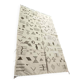 Azilal rug with geometric diamonds