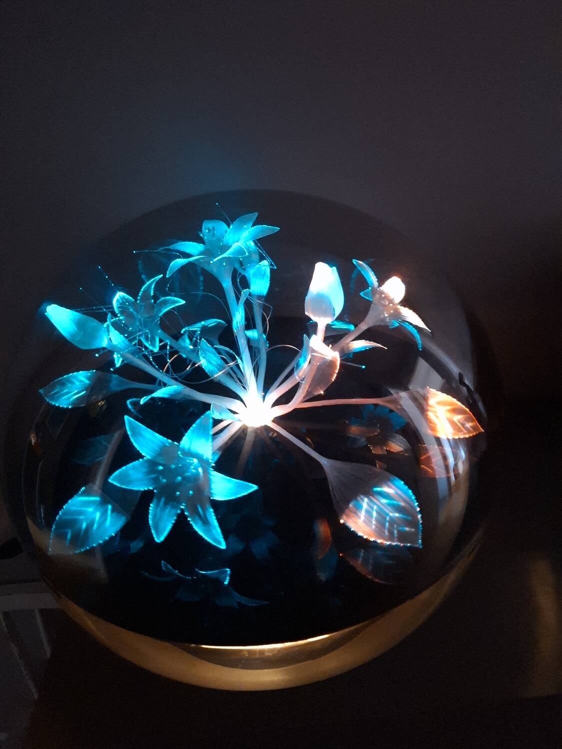 Vintage 1970s space age lamp