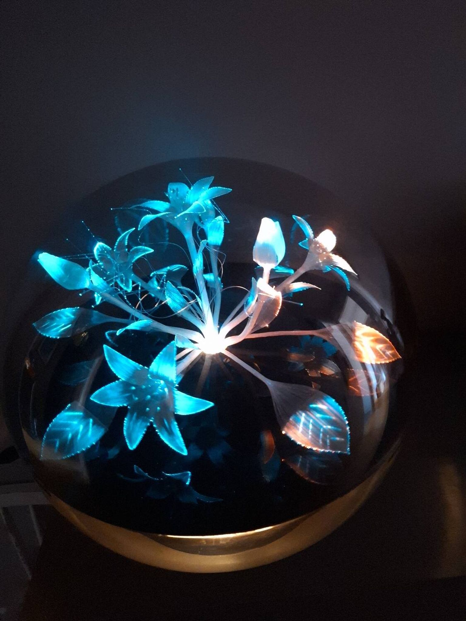 Vintage 1970s space age lamp