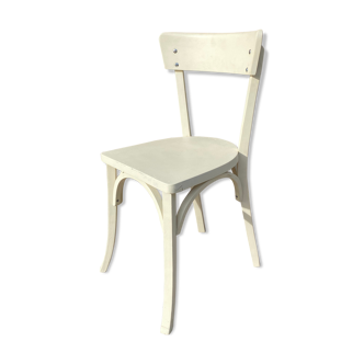 The Baumann Bistrot chair in beech and plywood