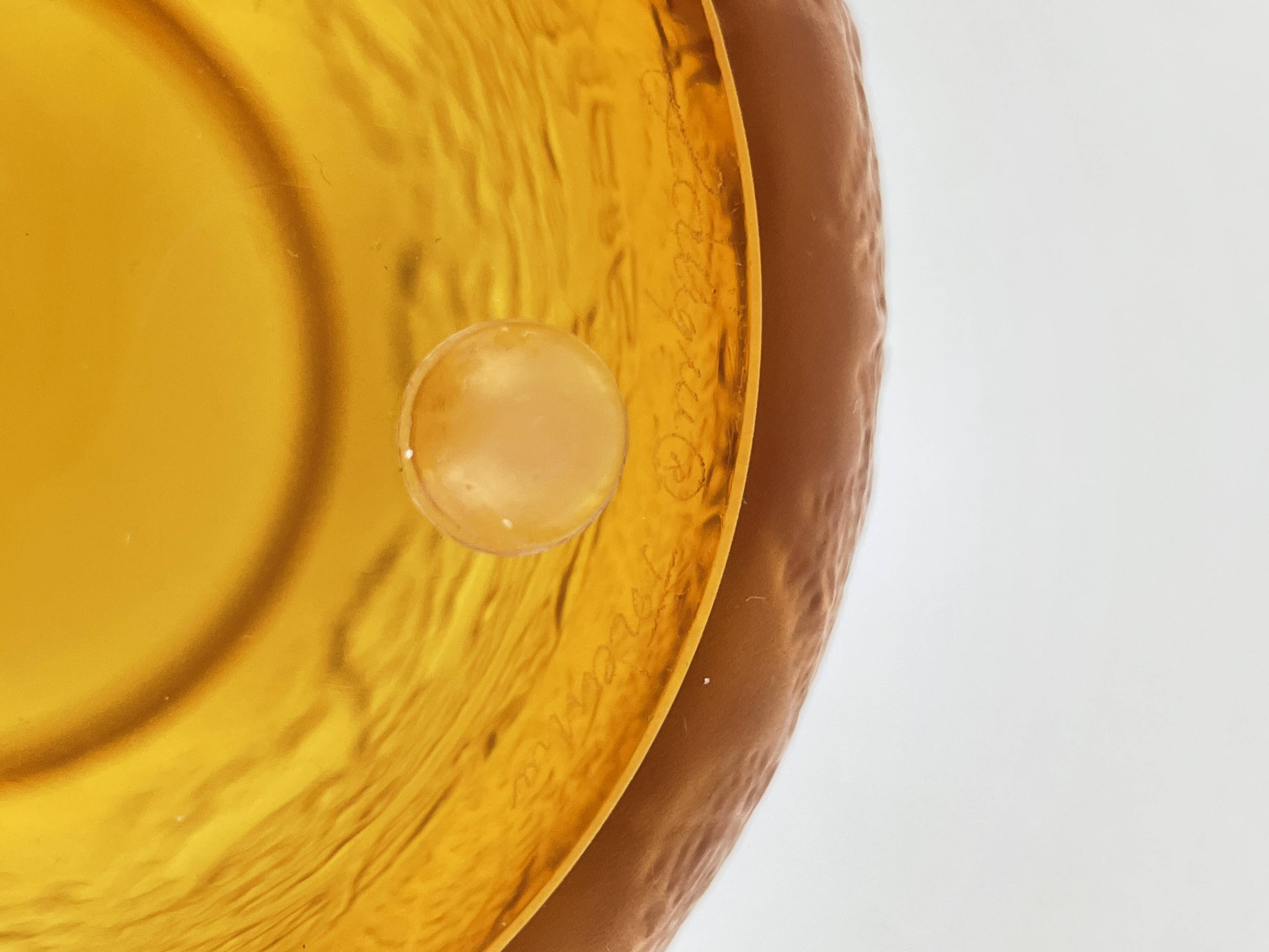 “Biches” crystal vase by Lalique – Amber