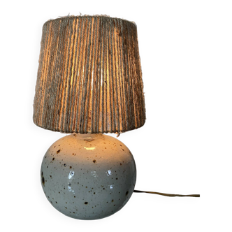 Vintage ball lamp in sandstone and rope lampshade