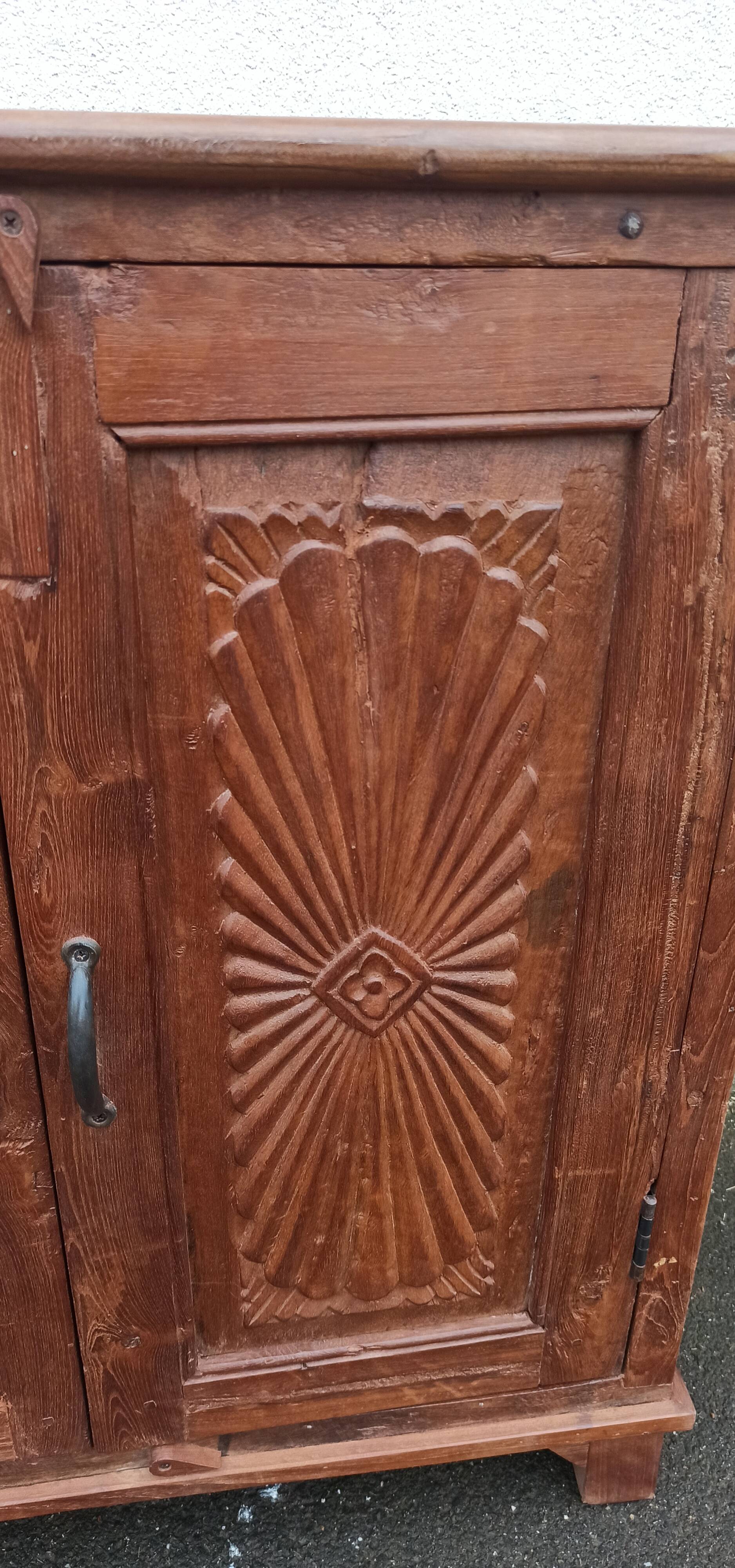 Old wooden chest of drawers
