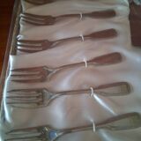 Cake cutlery