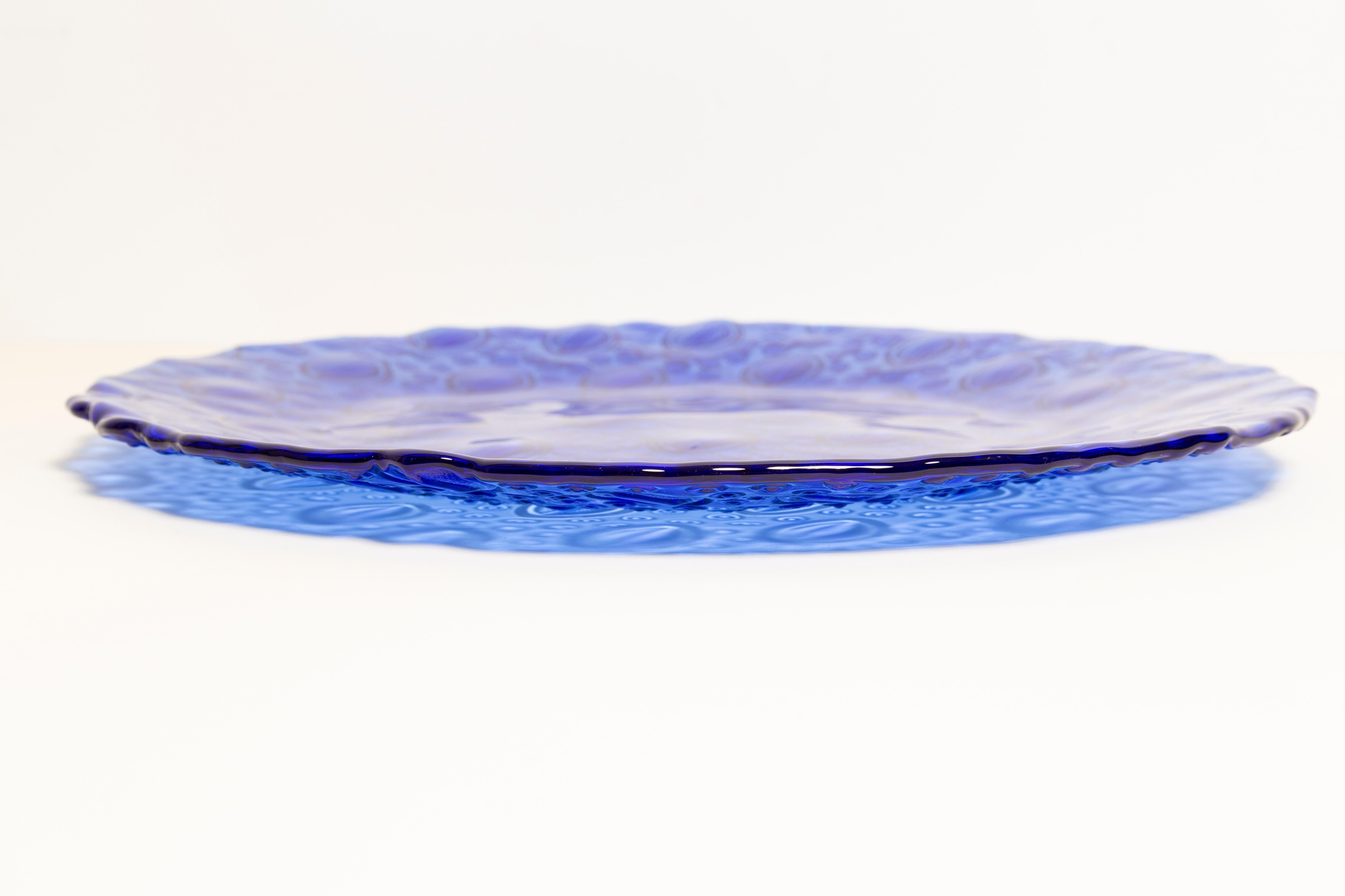 Vintage dark blue decorative plate in glass, Italy, 1960s.
