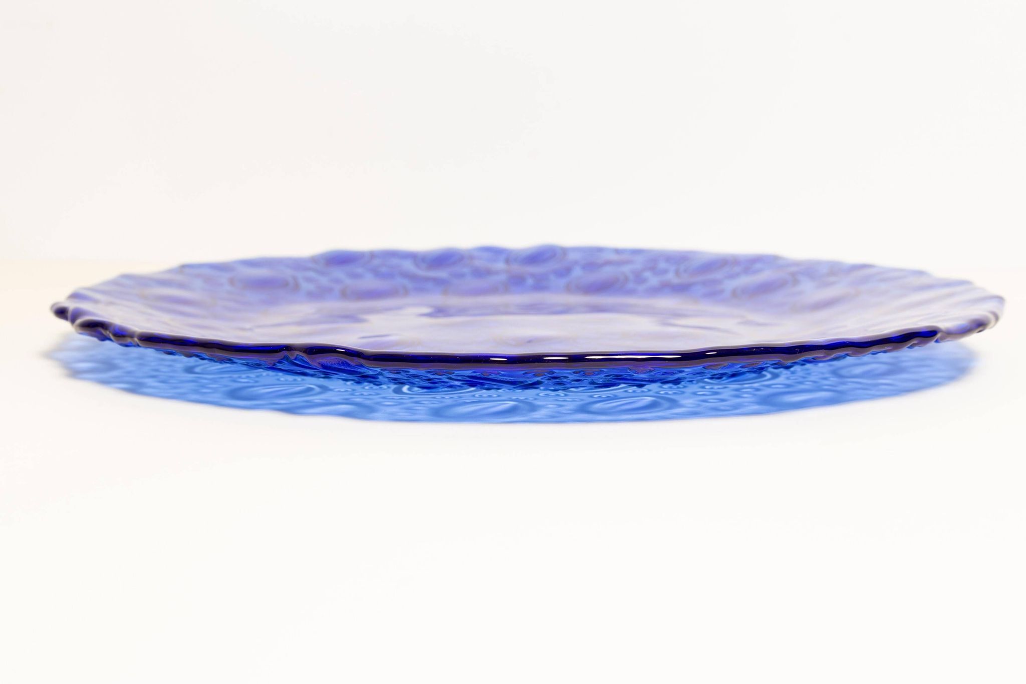Vintage dark blue decorative plate in glass, Italy, 1960s.