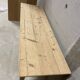 Table de ferme en bois et peinte en gris
