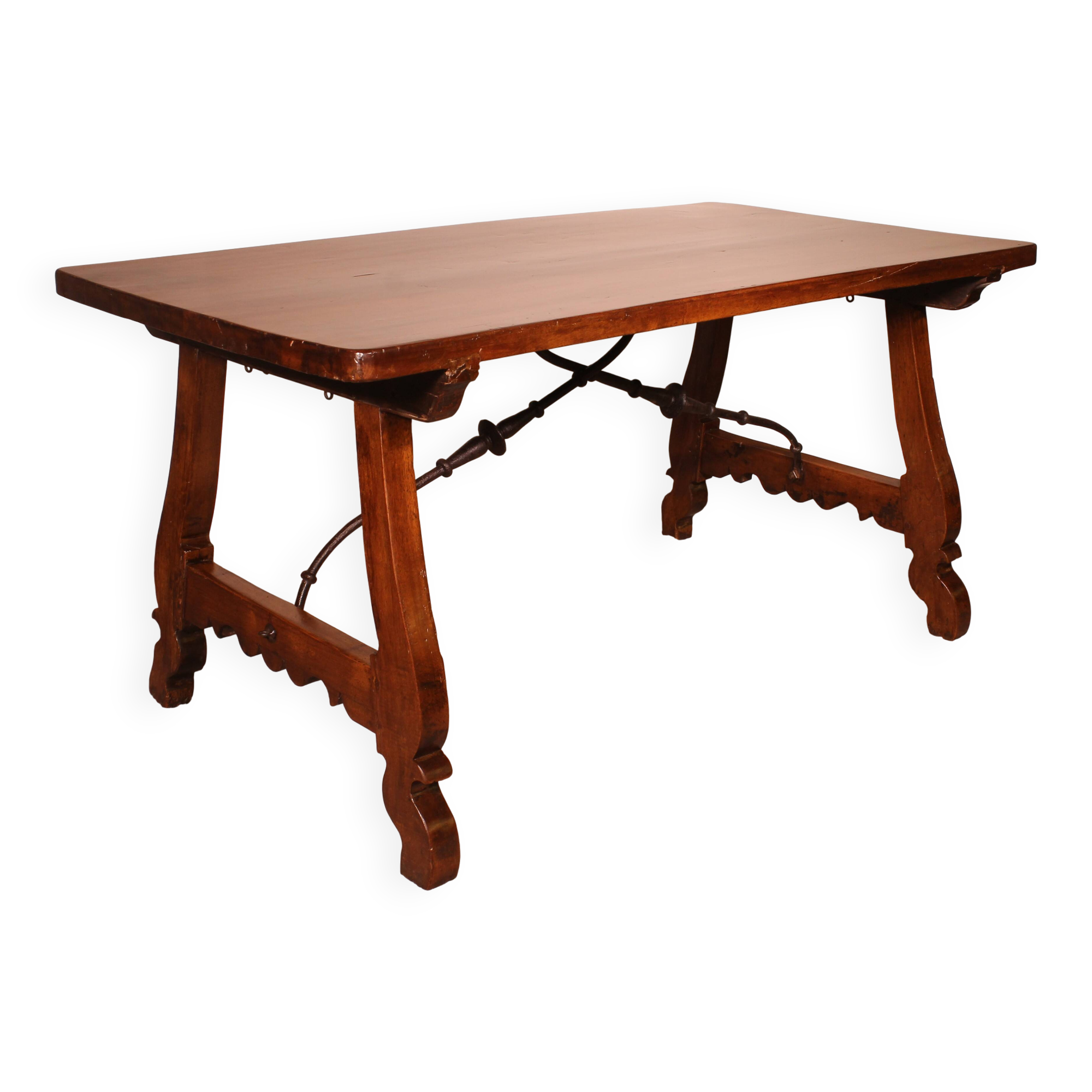 Spanish Table in Walnut from the 17th Century
