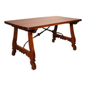Table Espagnole En Noyer