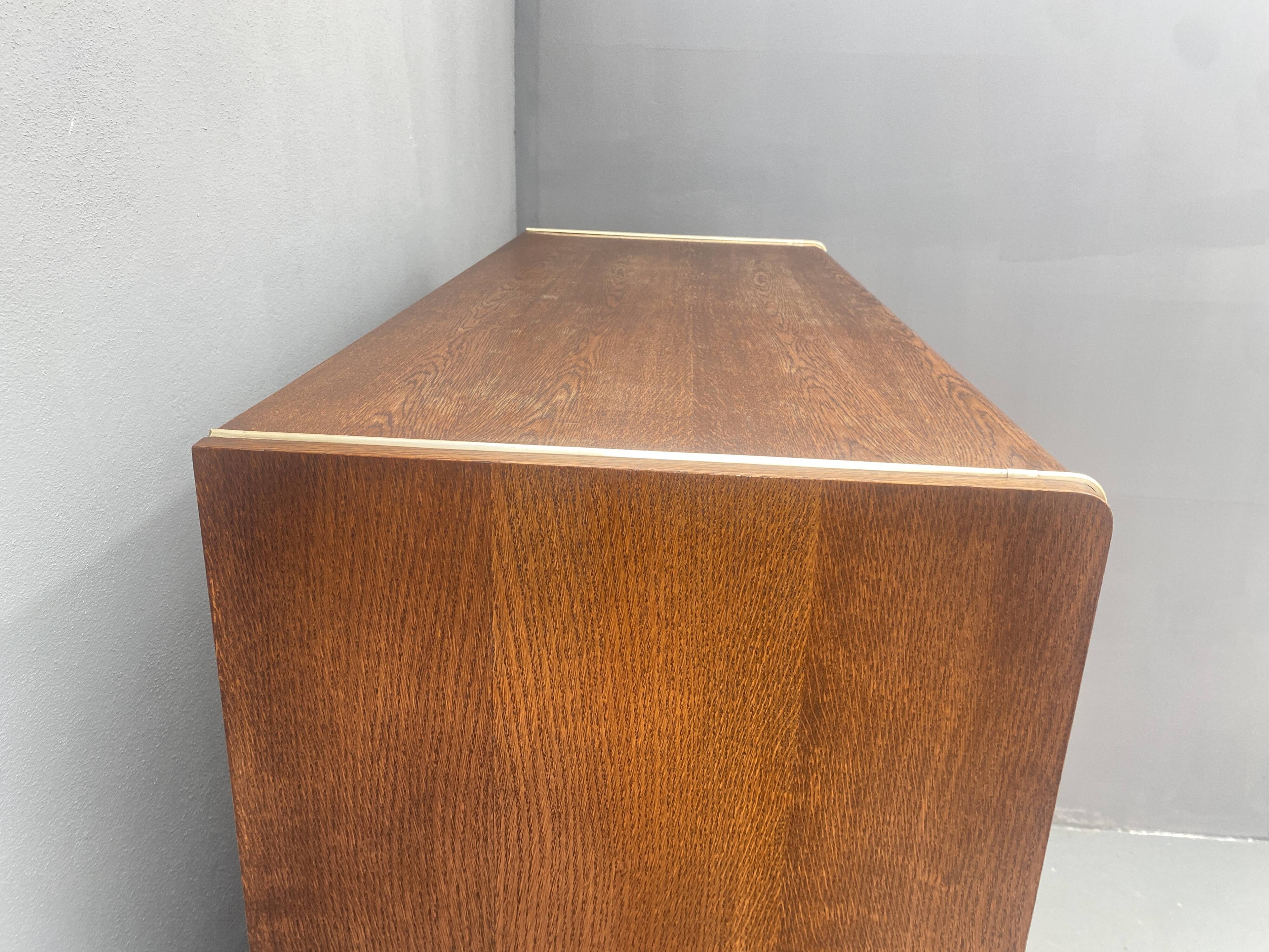 Armoire en noyer de Jitona, années 1970, Tchécoslovaquie