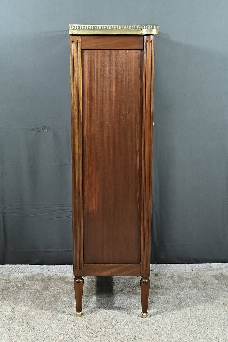 Small mahogany chest of drawers, Louis XVI style – late 19th century
