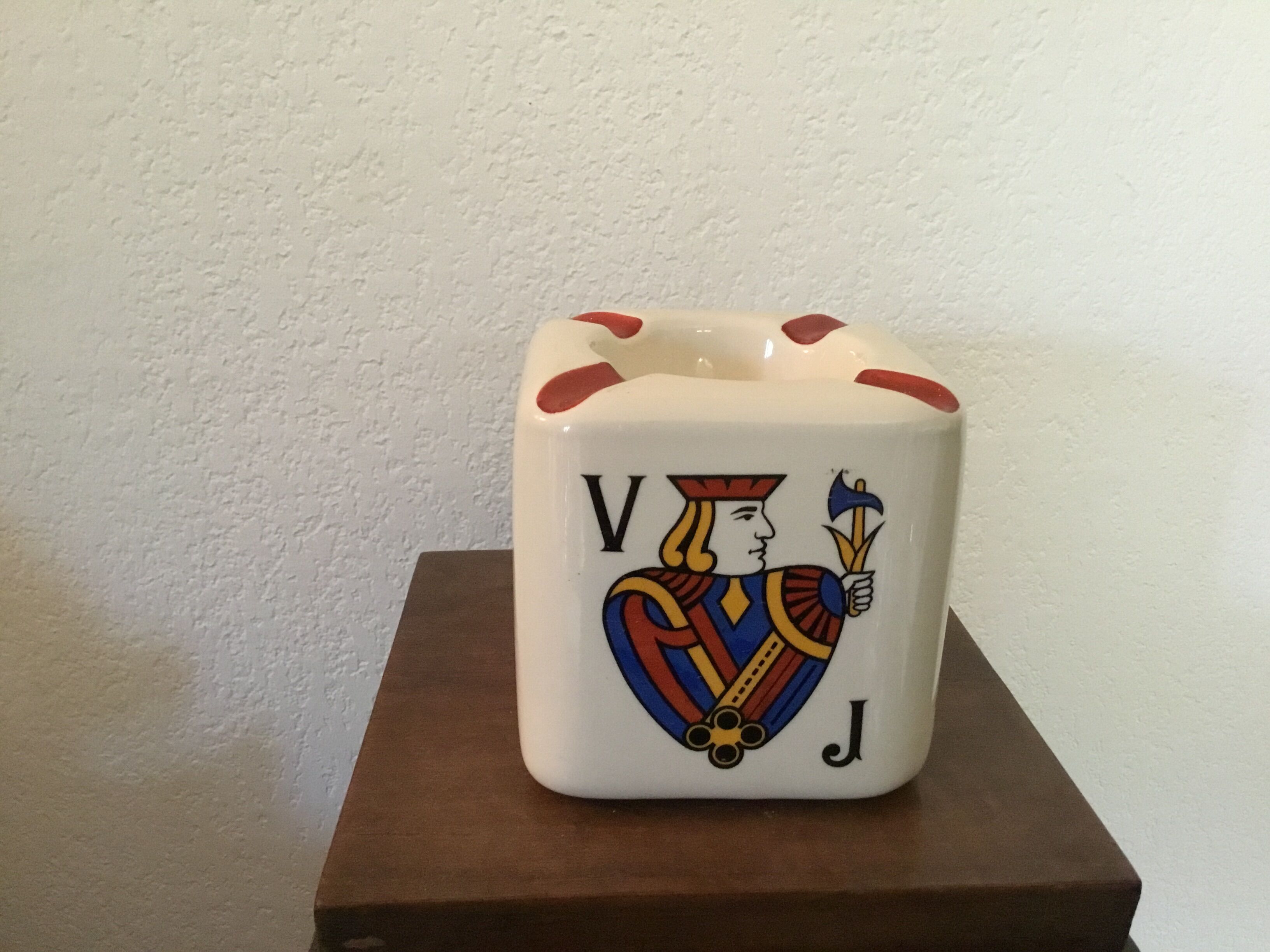 Advertising ashtray Cognac Aigle Rouge
