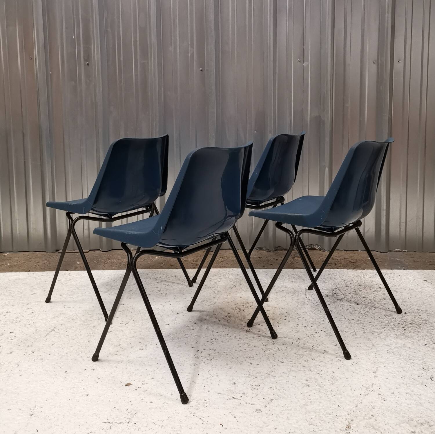 Set of 4 Polyprop chairs, Robin Day, Hille
