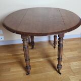 Drop-leaf table (with flaps)