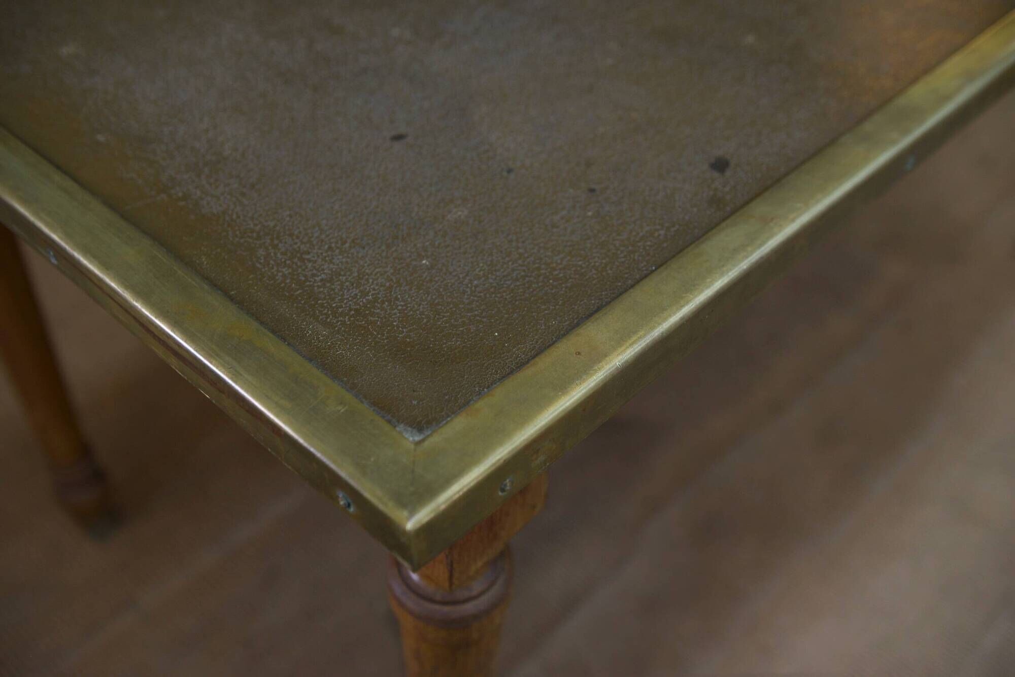 Oak and brass dining table Banque de France 1900
